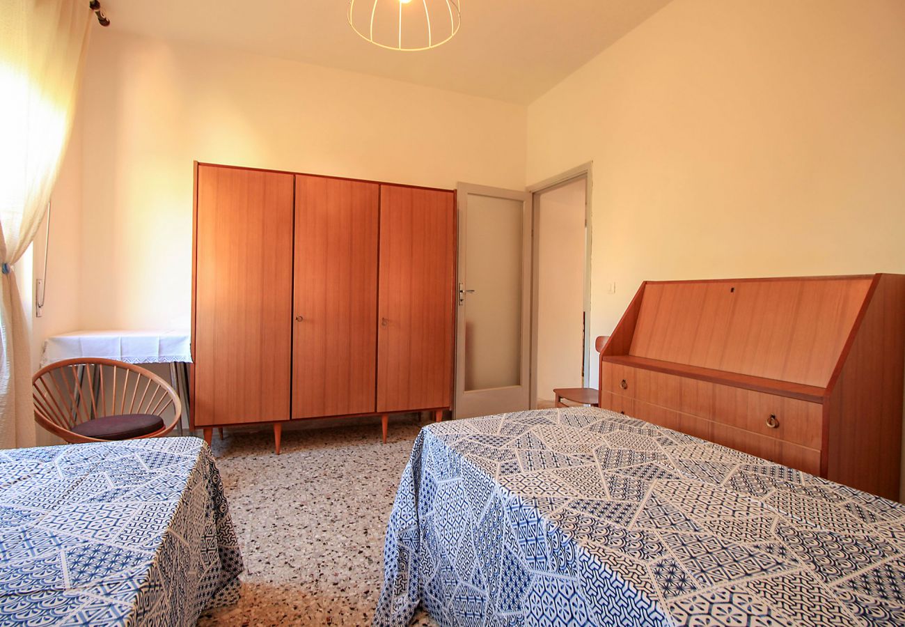Castiglione della Pescaia-Anna Apartment-One of the three bedrooms